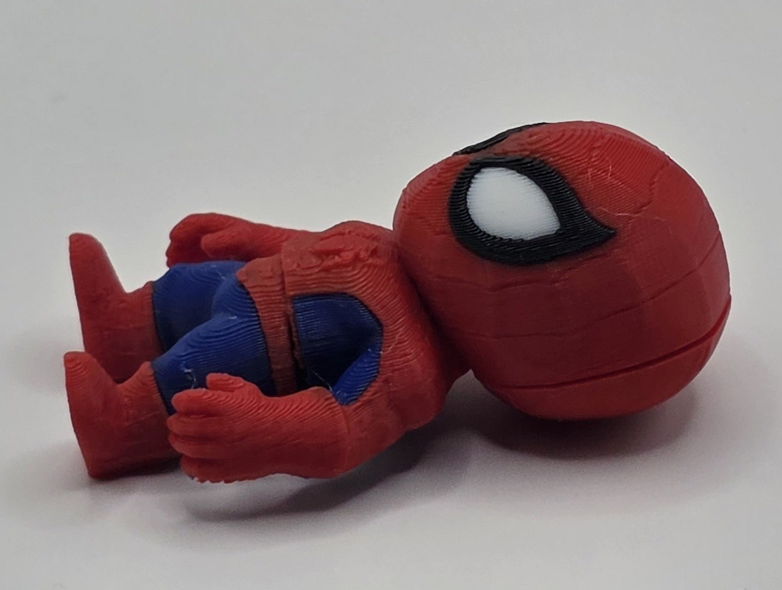 Articulated Spiderman Figure | 3D Printed Poseable Superhero Toy | Comic Fan Gift | Desk Decor | Collectible Spider-Inspired Display Figure - SkeletonEarth Designs