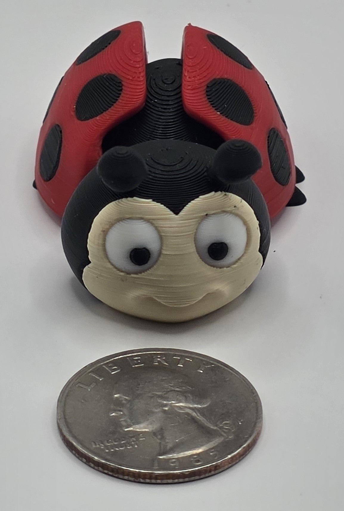 Cute Articulated Ladybug | 3D Printed Flexi Bug | Poseable Desk Toy | Adorable Gift | Cute Bug Decor - SkeletonEarth Designs