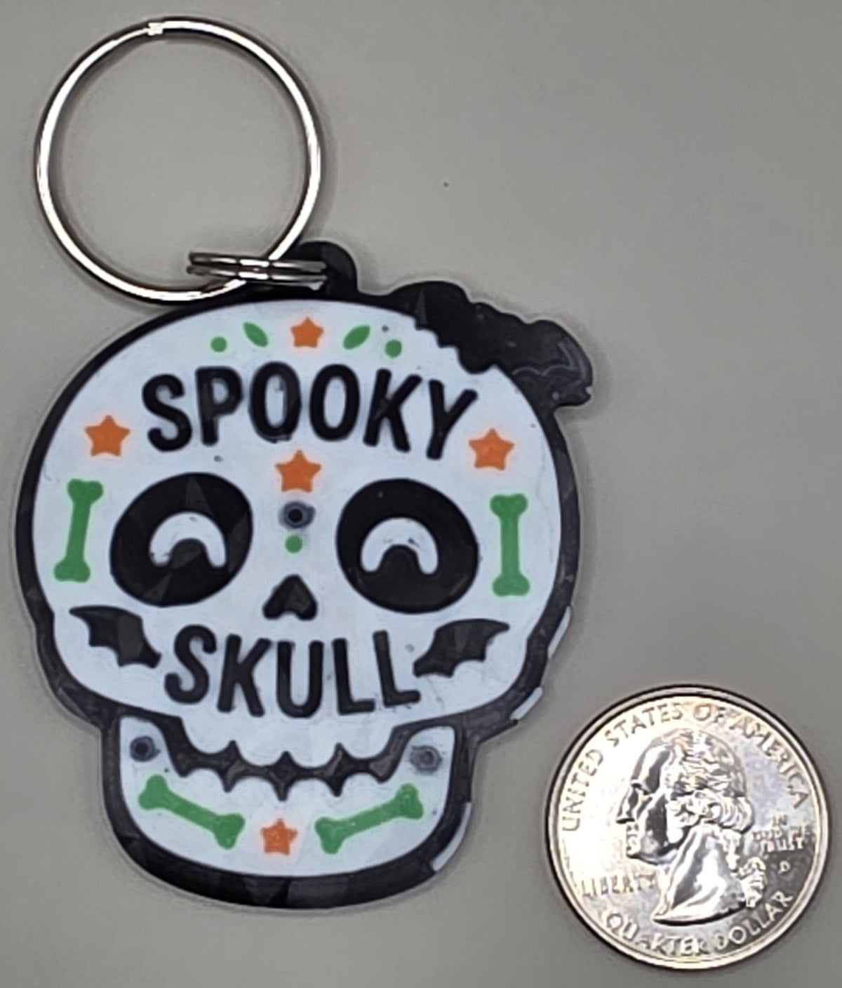 Spooky Skull Keychain, 3D Printed Halloween Skull Bag Charm, Cute Creepy Key Ring, Gothic Accessory, Spooky Season Gift - SkeletonEarth Designs