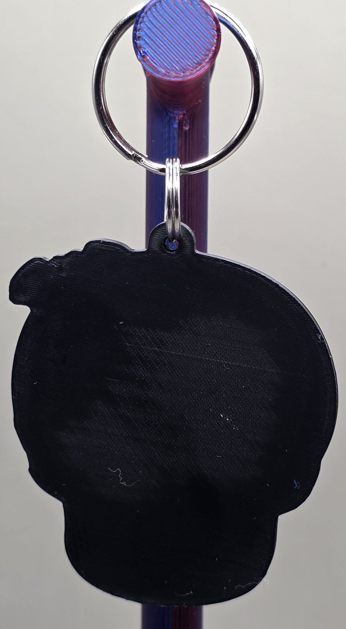 Spooky Skull Keychain, 3D Printed Halloween Skull Bag Charm, Cute Creepy Key Ring, Gothic Accessory, Spooky Season Gift - SkeletonEarth Designs