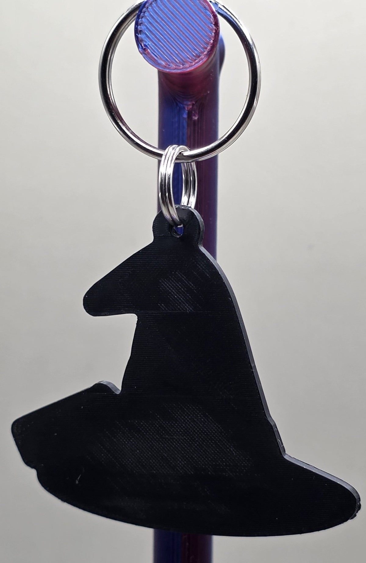 Witch Hat Keychain, 3D Printed Halloween Keychain, Spooky Witch Gift, Purple Witch Hat Charm, Halloween Bag Accessory, Cute Witchy Decor - SkeletonEarth Designs